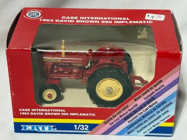 ERTL Case International 1969 David Brown 990 Implematic Tractor, 1/32, NIB