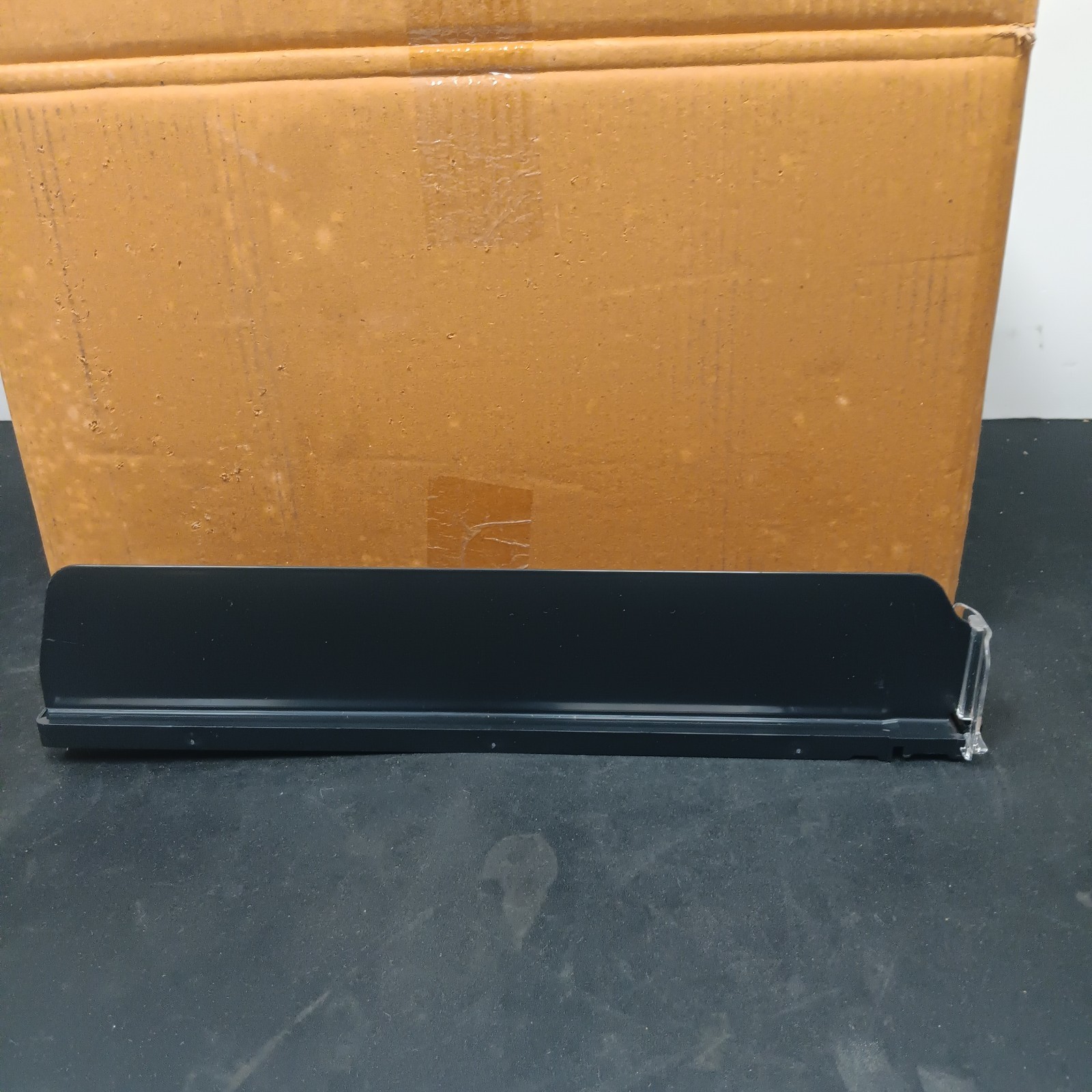 QTY=50  SIFFRON Power Zone Kwik-Set CENTER DIVIDER 16” D  Std Lens Black New