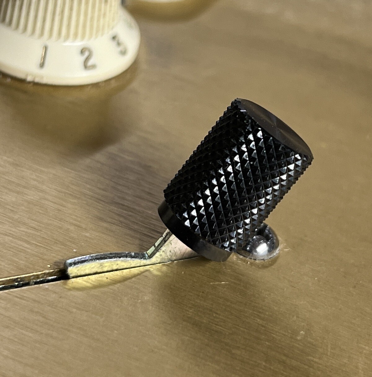 Kinnatone Black Knurled stainless Steel Strat tele Style switch tip Blade Style