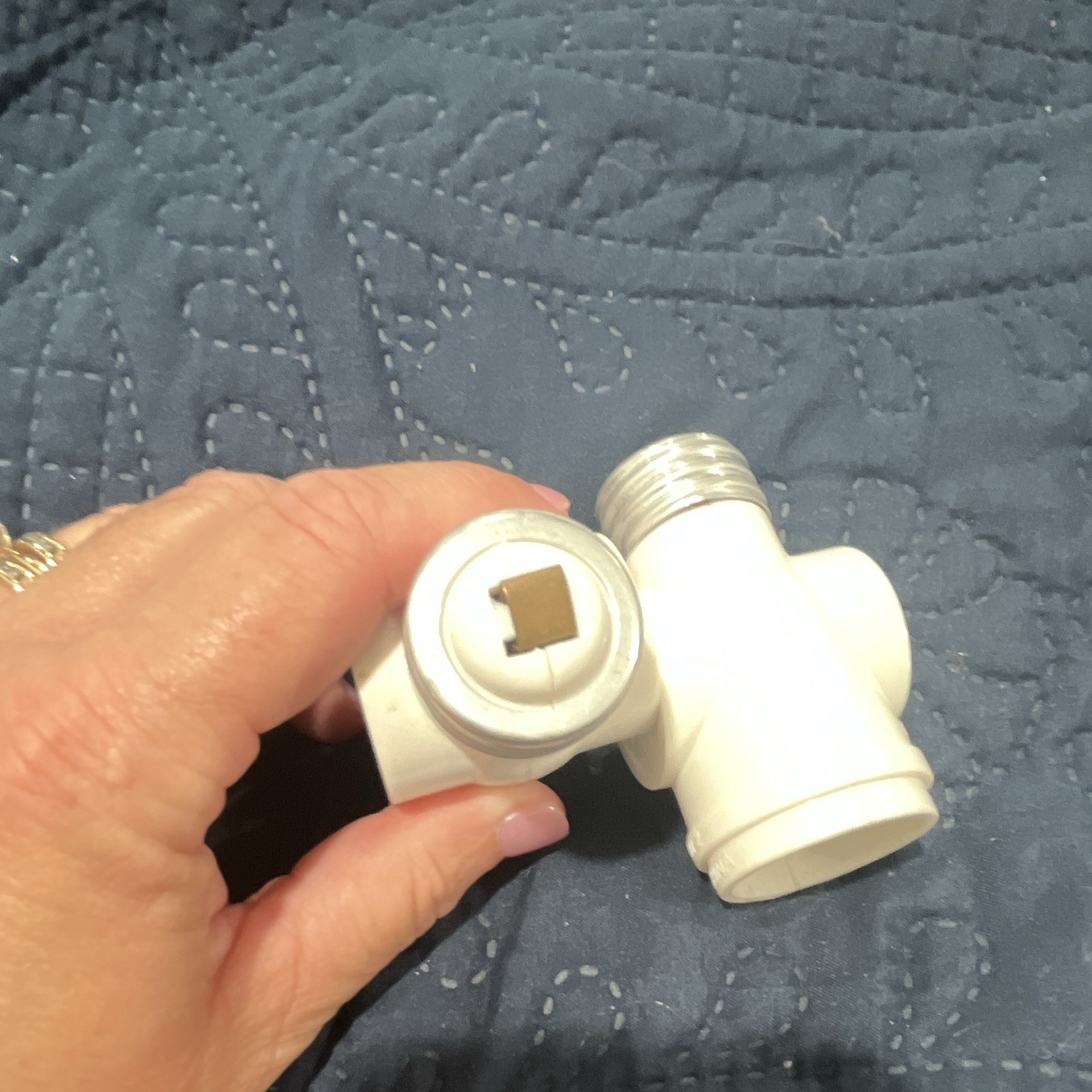2-Pack White E26 Screw Base Bulb Socket Splitter Adapter, Plastic
