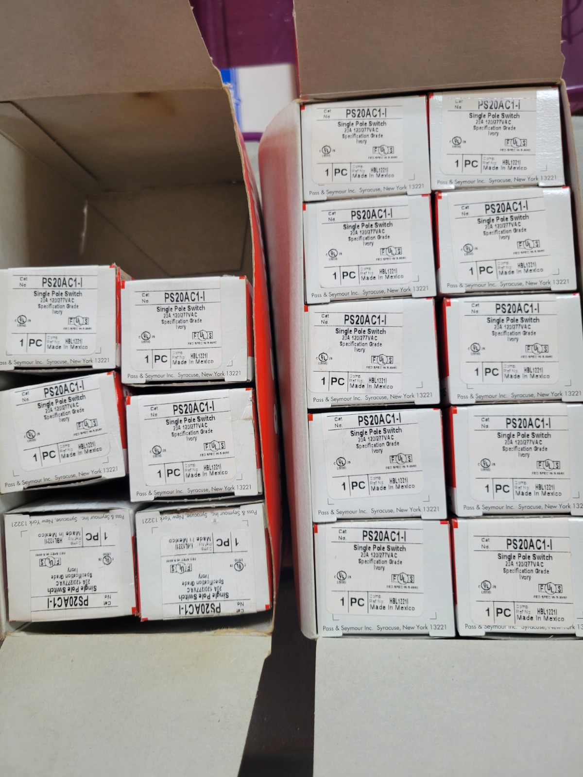 Lot of 16 Pass & Seymour PS20AC1-I Single Pole Switch 20A 120/227VAC