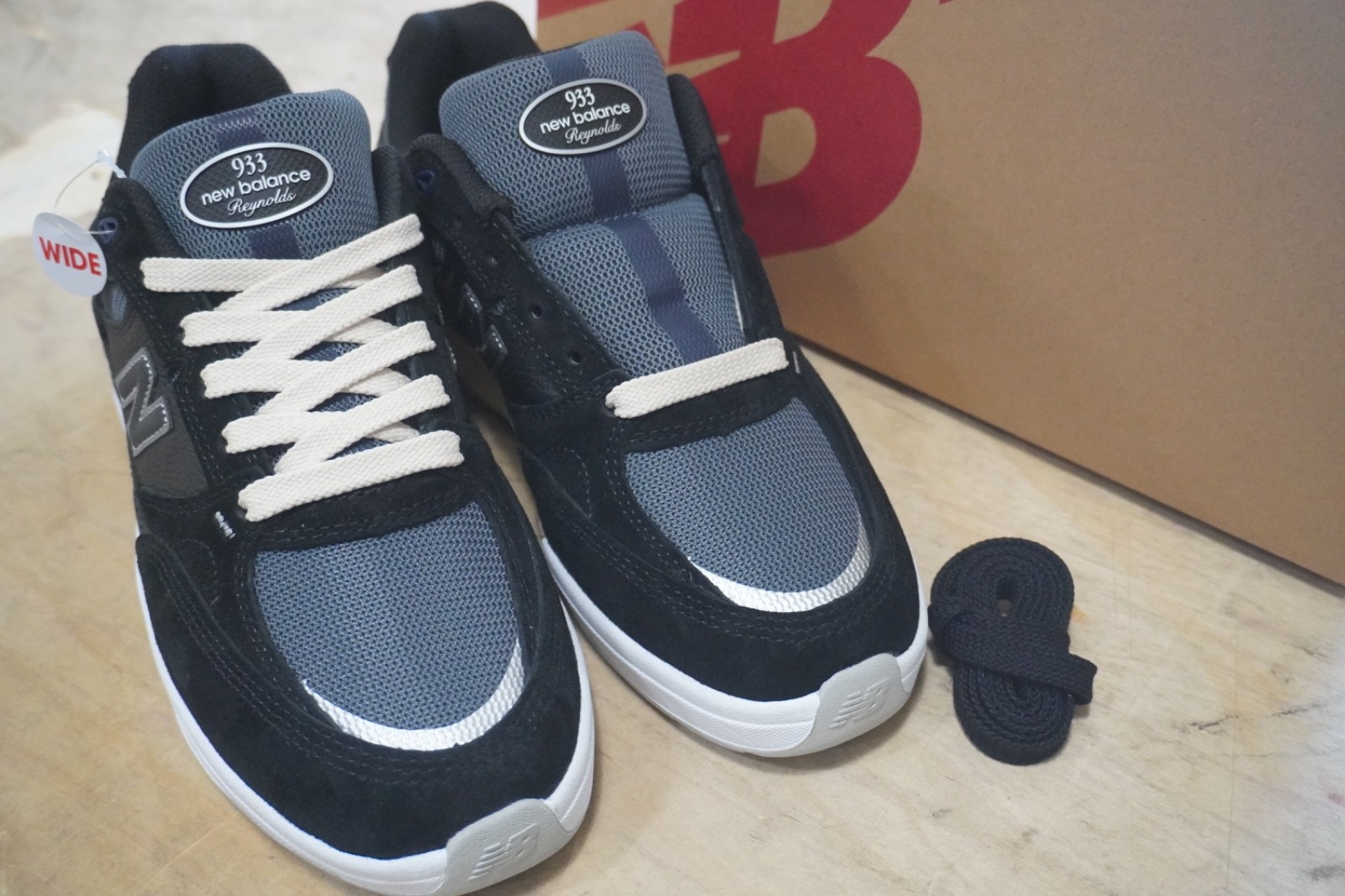 NB Numeric Andrew Reynolds 933 NEW black/blue UN933BNT