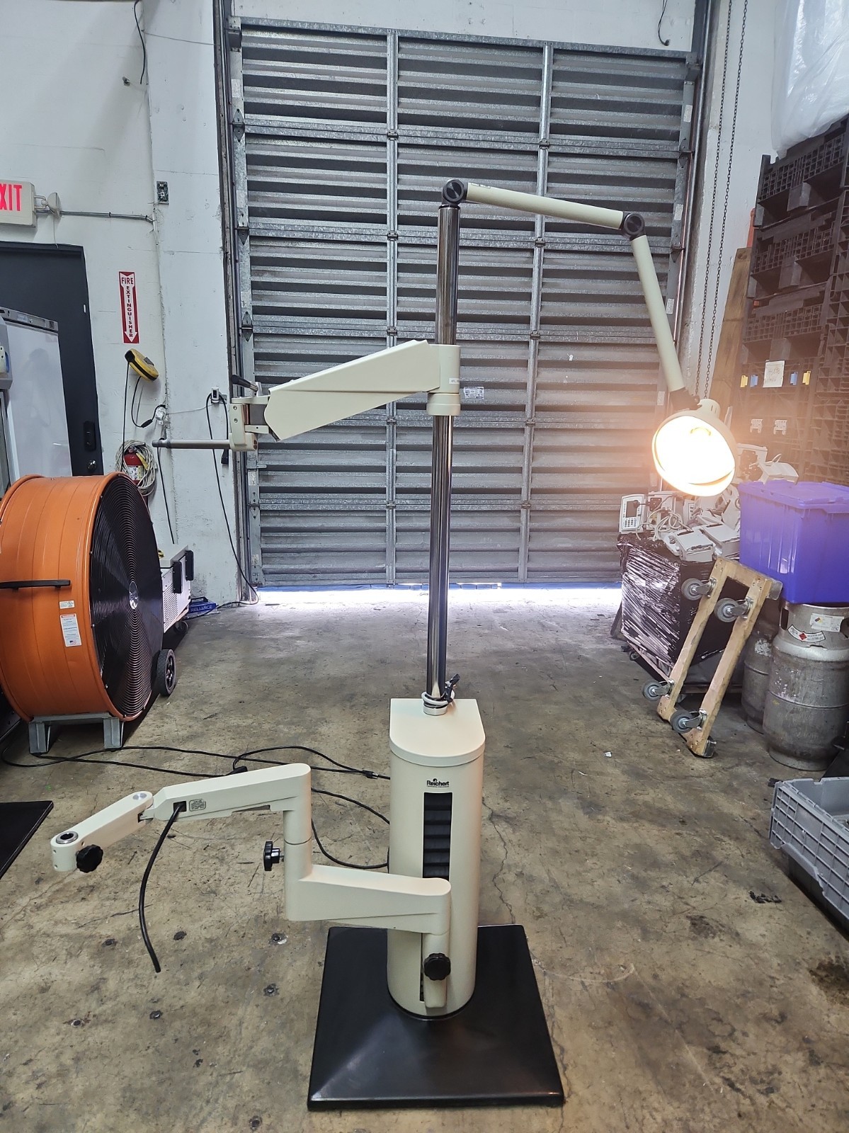 Reichert 610X Ophthalmic stand 14363 14368 LIGHT TESTED