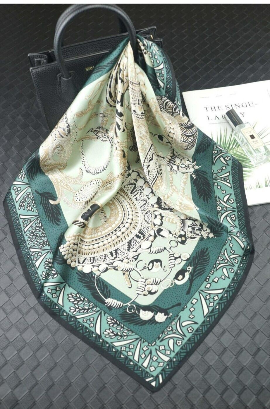 26"X26"Green Wand Print Pure Mulberry Satin Silk 12momme Scarf 65x65cm 6-25