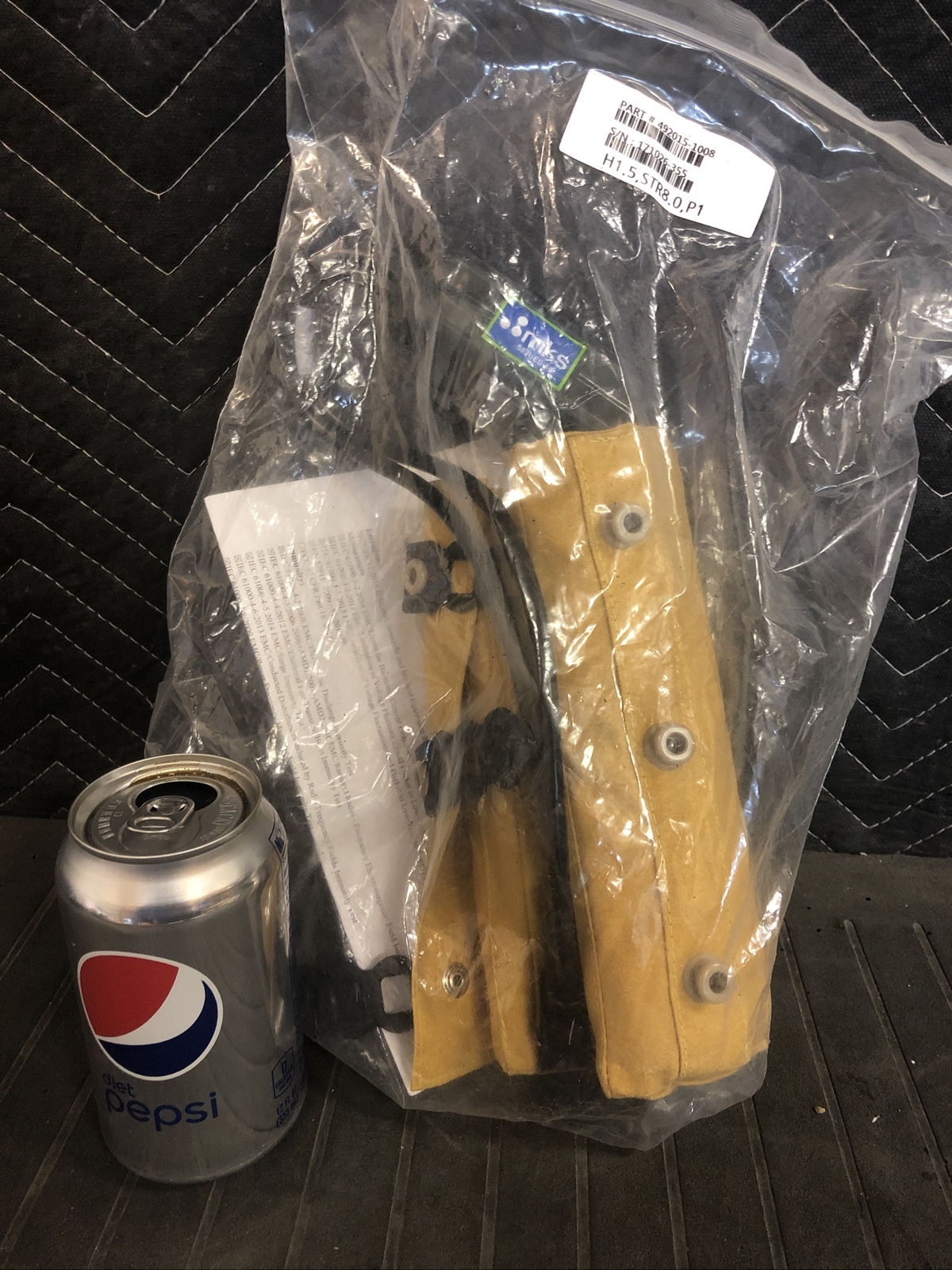 NEW MKS TECHNOLOGIES 492015-1008 HEATER JACKET- 8” Long 1.5” Diameter 120 VAC-