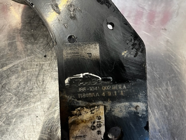 PACCAR KENWORTH PETERBILT POWER STEERING RESERVOIR WITH BRACKET