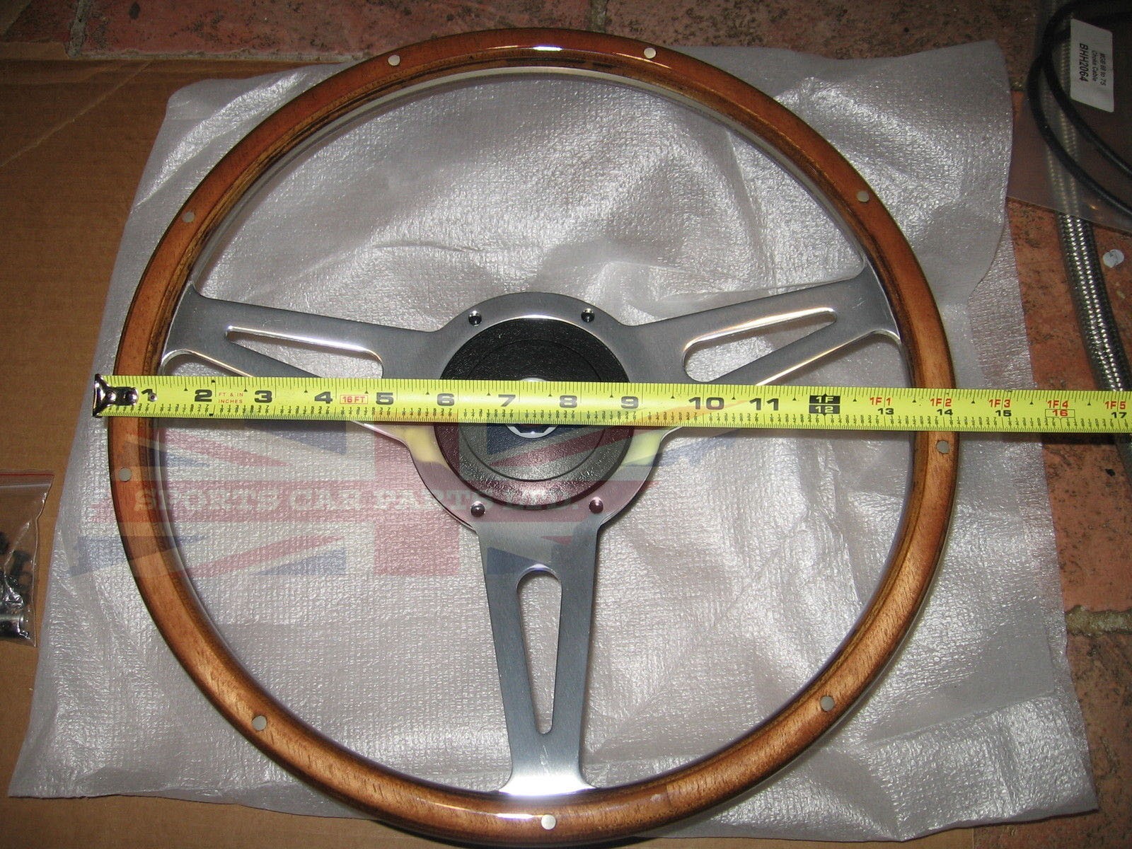 New 14" Laminated Riveted Wood Steering Wheel and Adaptor for MGA 1955-1962