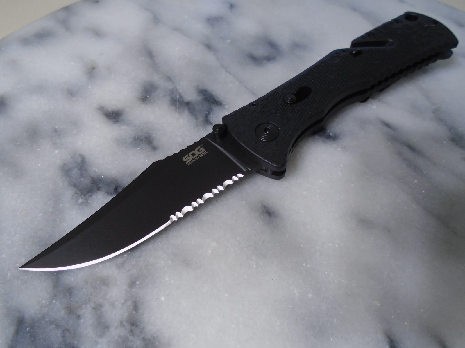 SOG Mini Trident Assisted Open Pocket Knife Arc Lock Folder Aus-8 Rc 57-58 TF-21