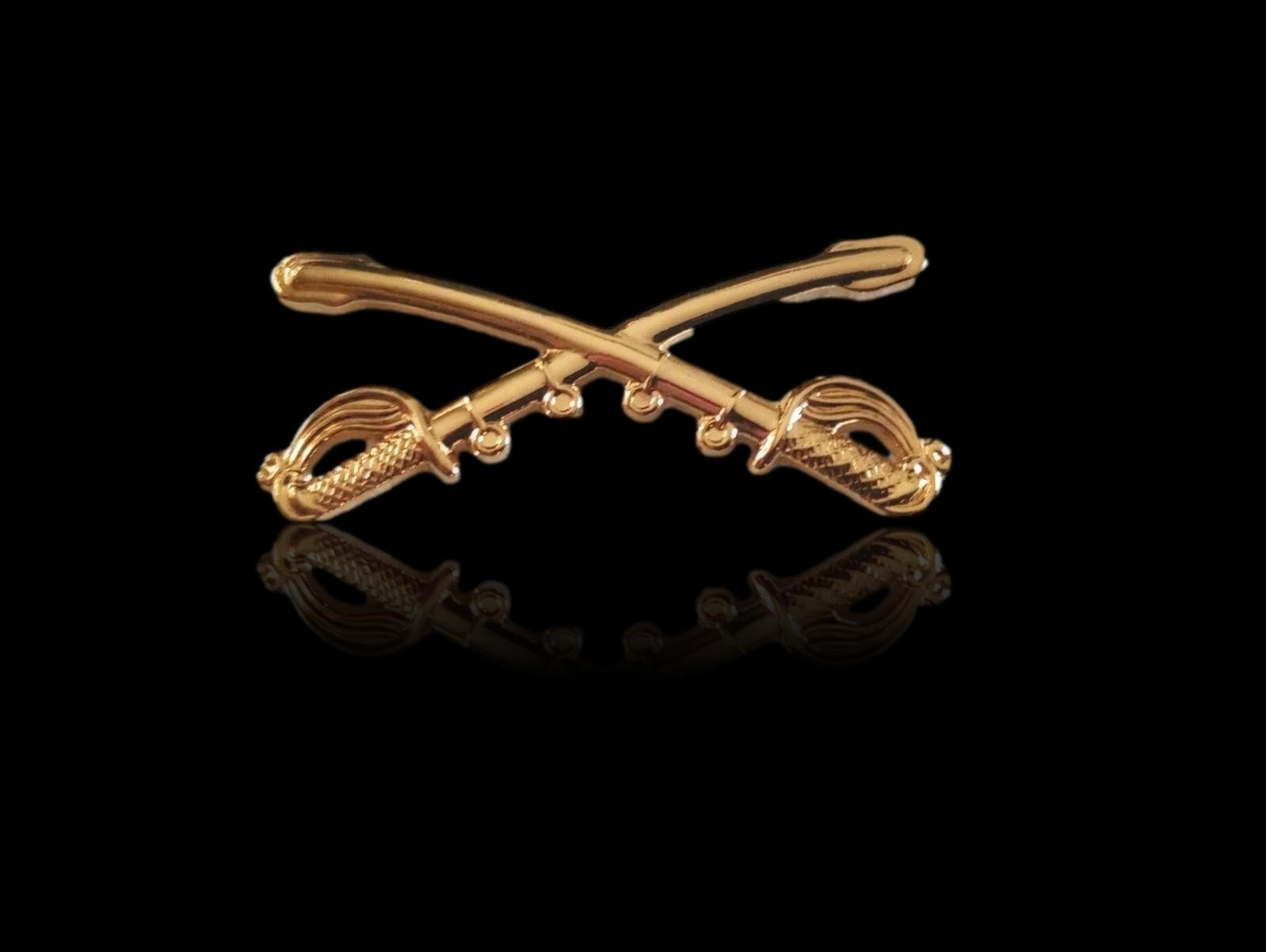 U.S MILITARY CAVALRY METAL HAT BADGES PIN CROSSED SABERS SWORDS LARGE PIN 2 1/4
