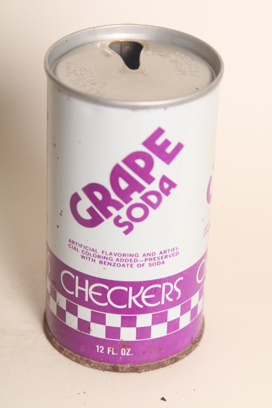 Checkers Grape soda can - 12oz