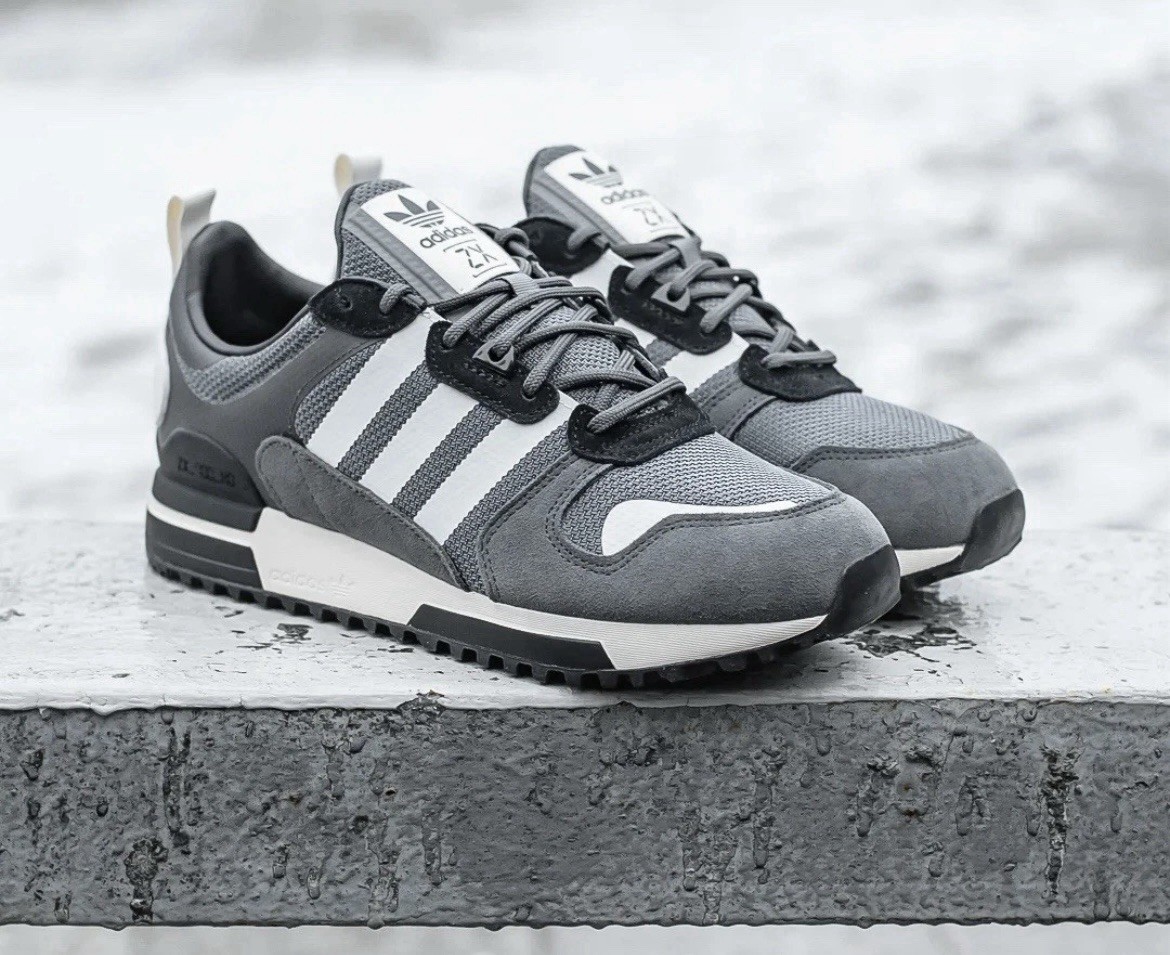 Adidas Original ZX 700 HD Men’s Running Shoe Athletic Sneaker Gray Footwear NEW