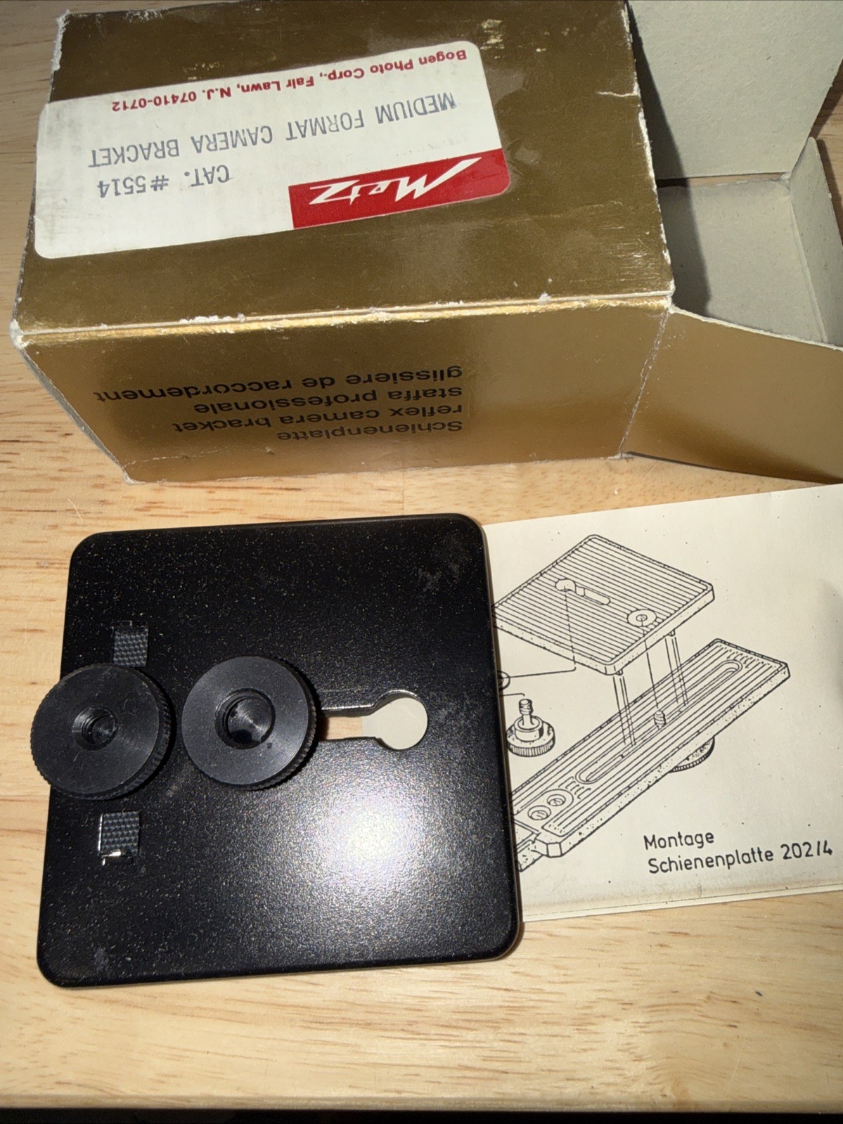 METZ MEDIUM FORMAT Tripod CAMERA BRACKETS CAT. No. 5514 202/4 Metz Mecablitz
