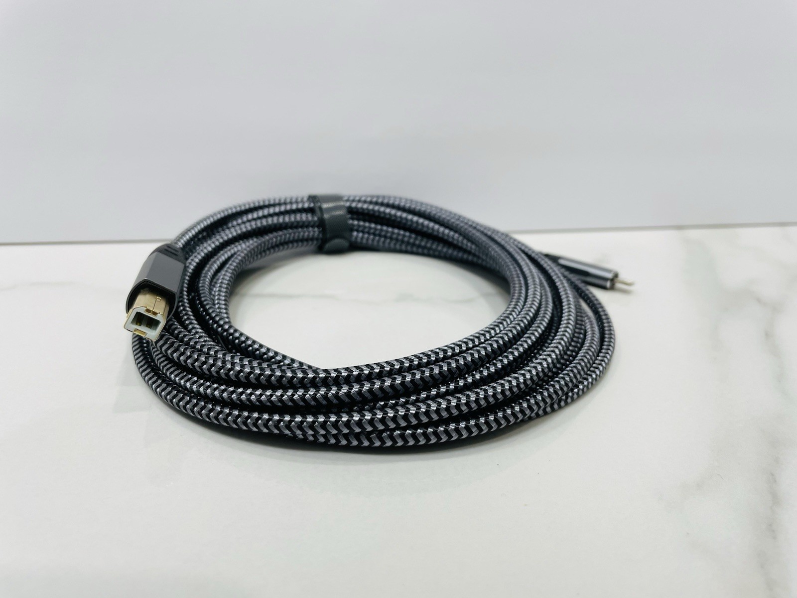 Lightning To Midi Cable 15 Ft High Quality Audio Cables