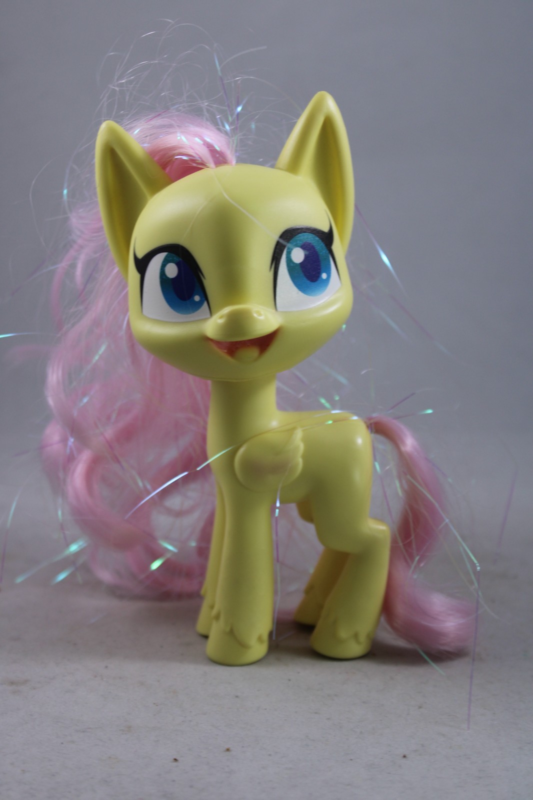 My Little Pony Fluttershy Toy Figure Yellow Pink Mane Hasbro 2019 E9141 Adorable