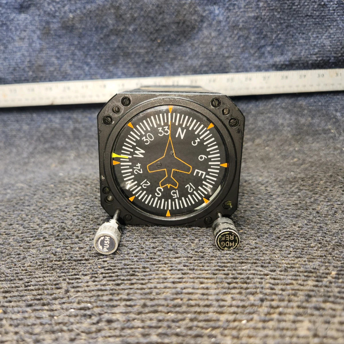 1U262-007-40 | Sigma Tek 4000-HR2 | cessna 172k | Directional Gyro