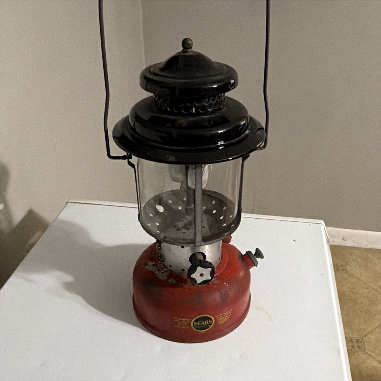 Sears Roebuck and Co Red/Black Metal Oil Kerosene Lantern w/ Glass Globe