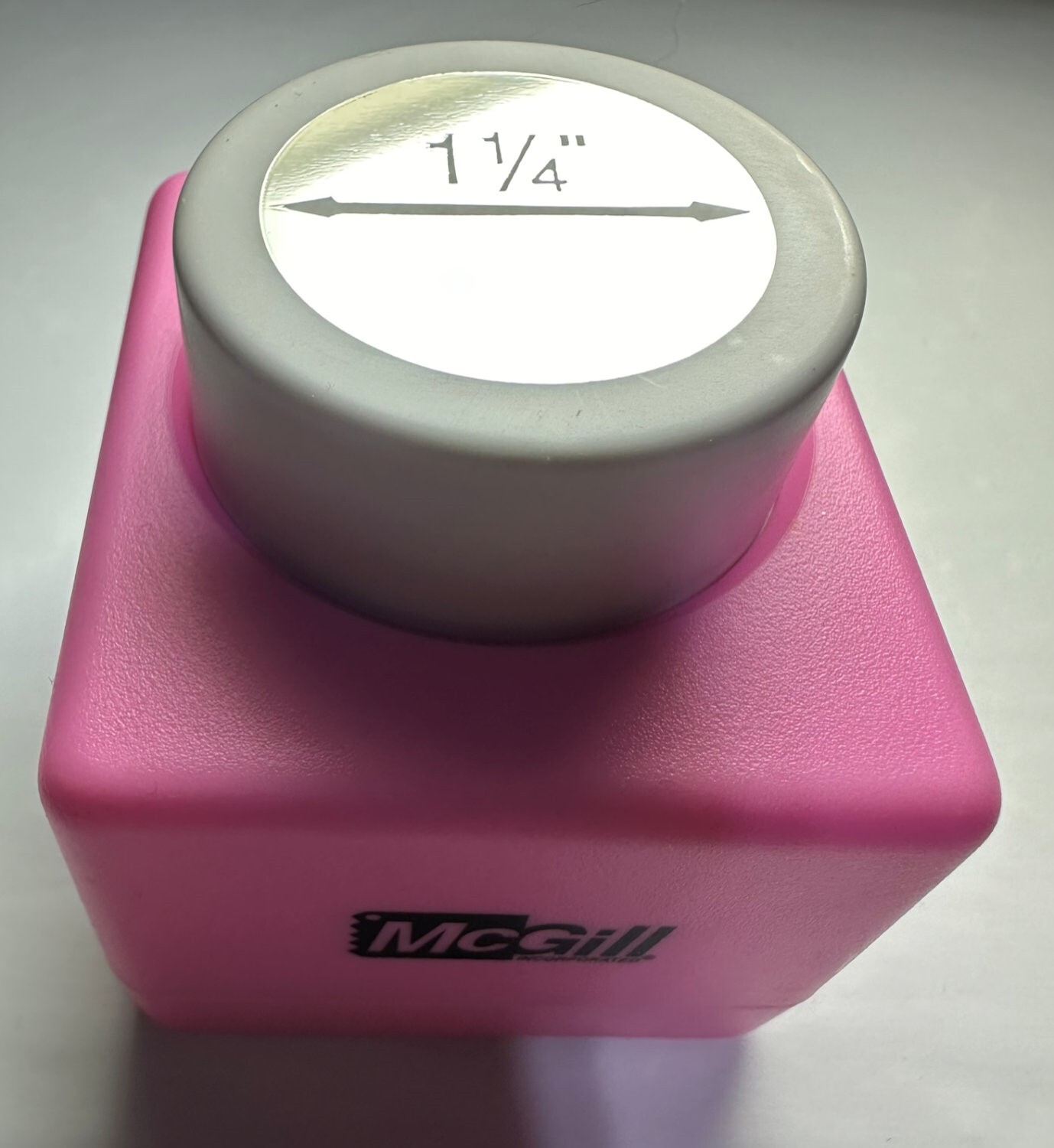 Paper Circle Punch, McGill Perfect Cuts for Patera Pendants 1 1/4" Circle*