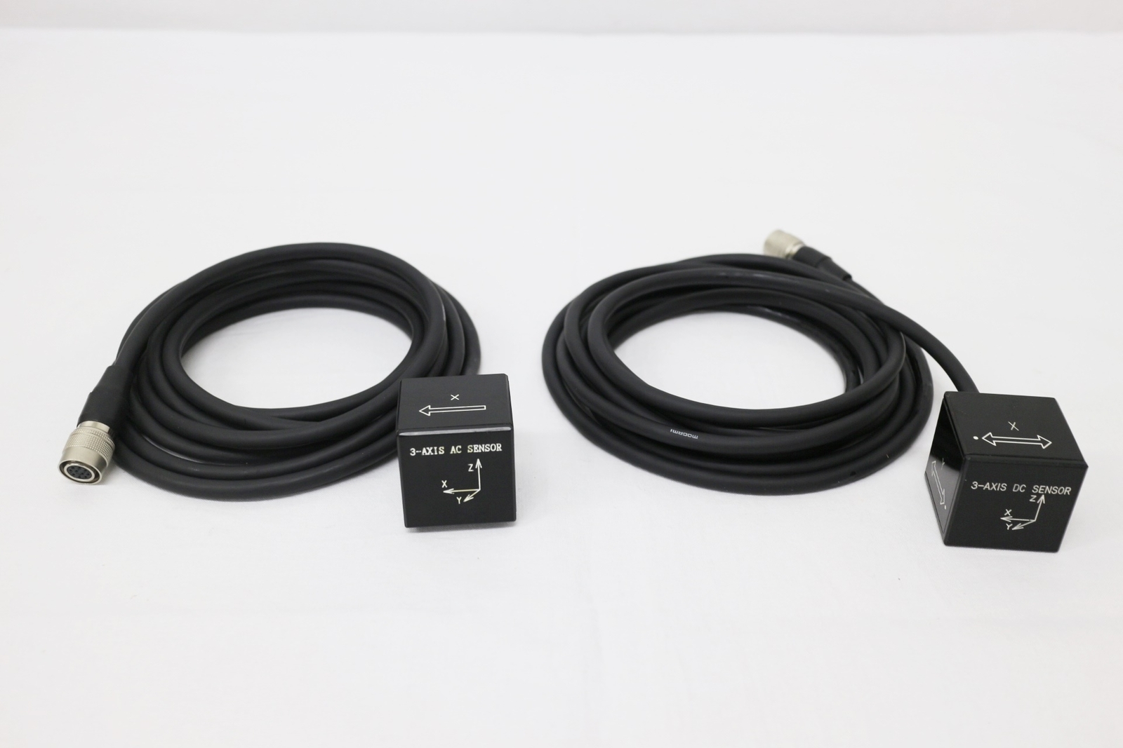MTI HM-3520 Three axis magnetic field measurement system