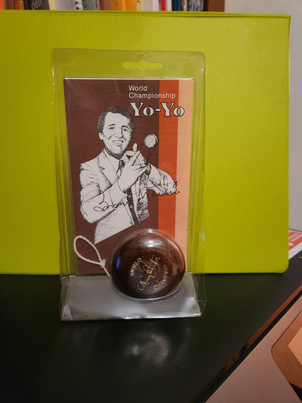 Vintage Bunny Martin World Champion Wooden Yo-Yo – Original Packaging – 1983