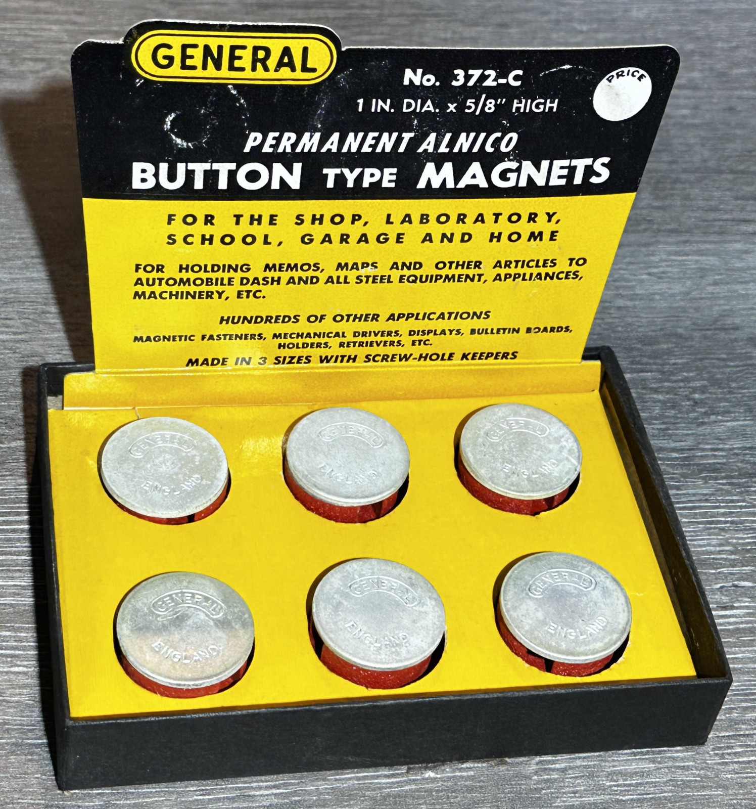 Vintage General Hardware 372-C Shelf Display with (6) 1"x5/8" Button Magnets NOS
