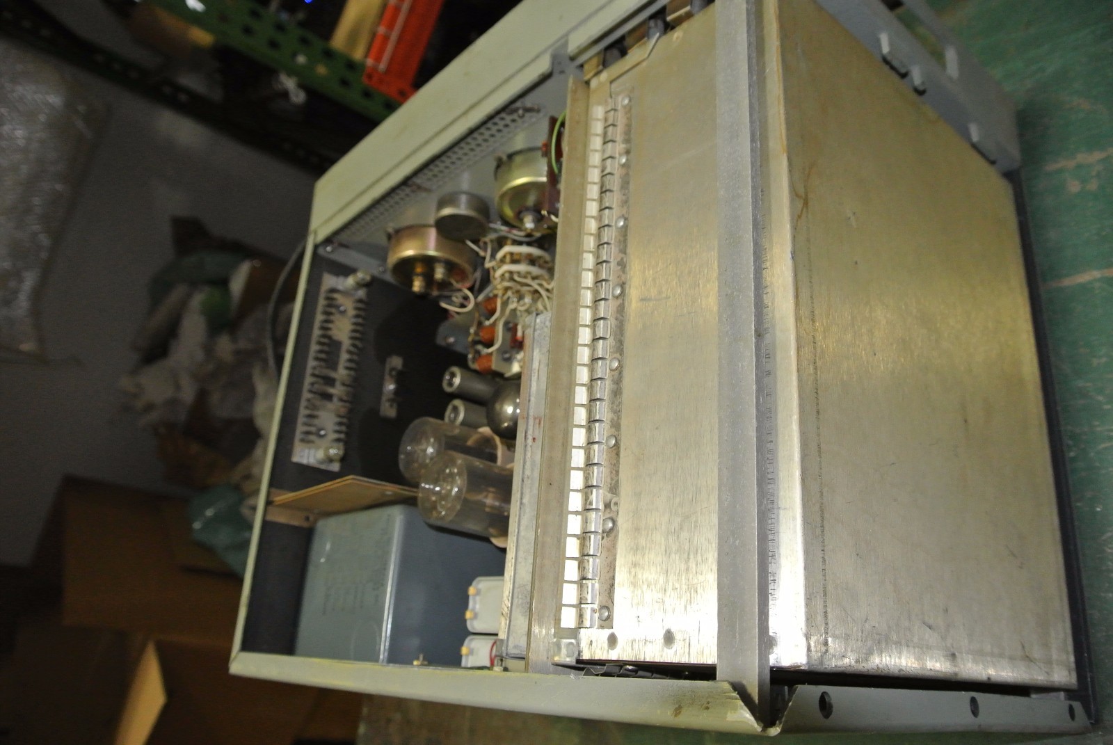 ORION ELECTRONICS CORP. SIGNAL GENERATOR SG-3/U [WHSE2.28A1]
