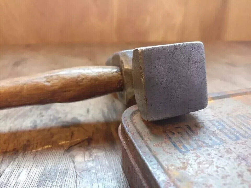 Vintage Blacksmiths rounding Hammer, Would make American Hammer Sledge 2.5lbs