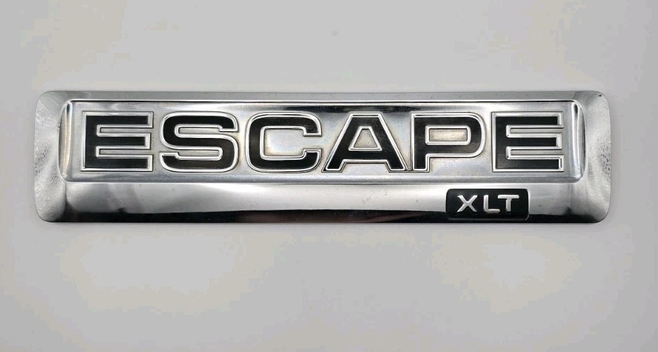 2008-2012 FORD ESCAPE XLT Rear Trunk Emblem OEM