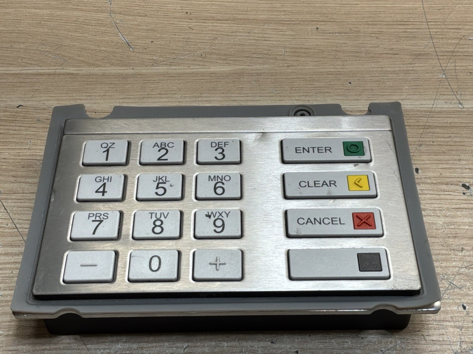 Wincor Nixdorf EPP V8 USA PK2 1QZ /INT/ USA1319-5941/ For Parts /JUA3667