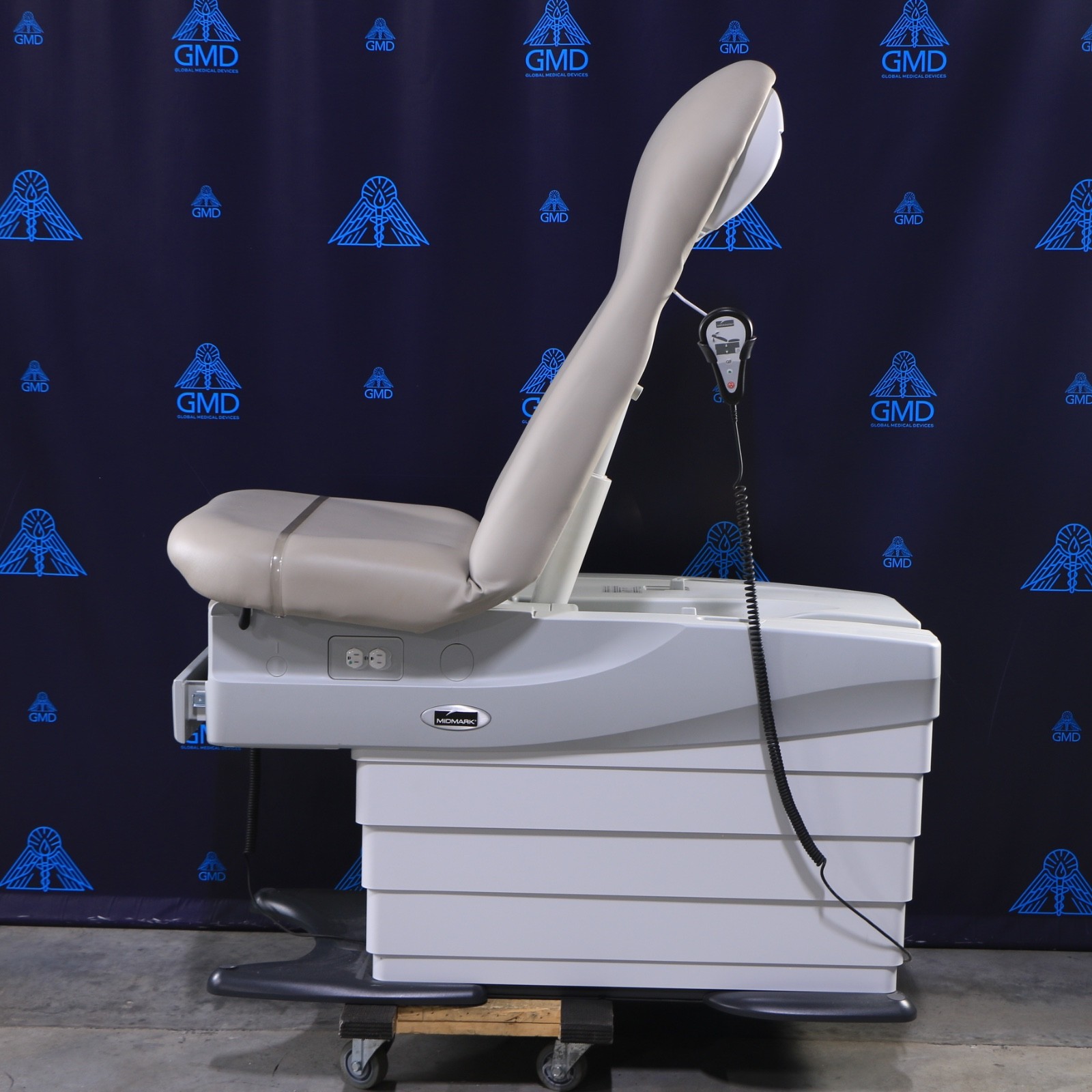 Midmark 626 Medical Exam Table