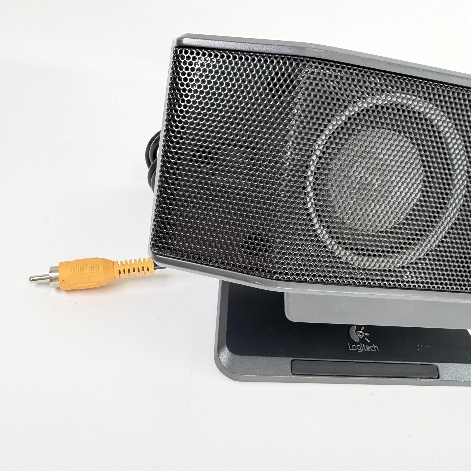 Logitech X-540 FRONT CENTER Speaker Replacement ORANGE PLUG Tested