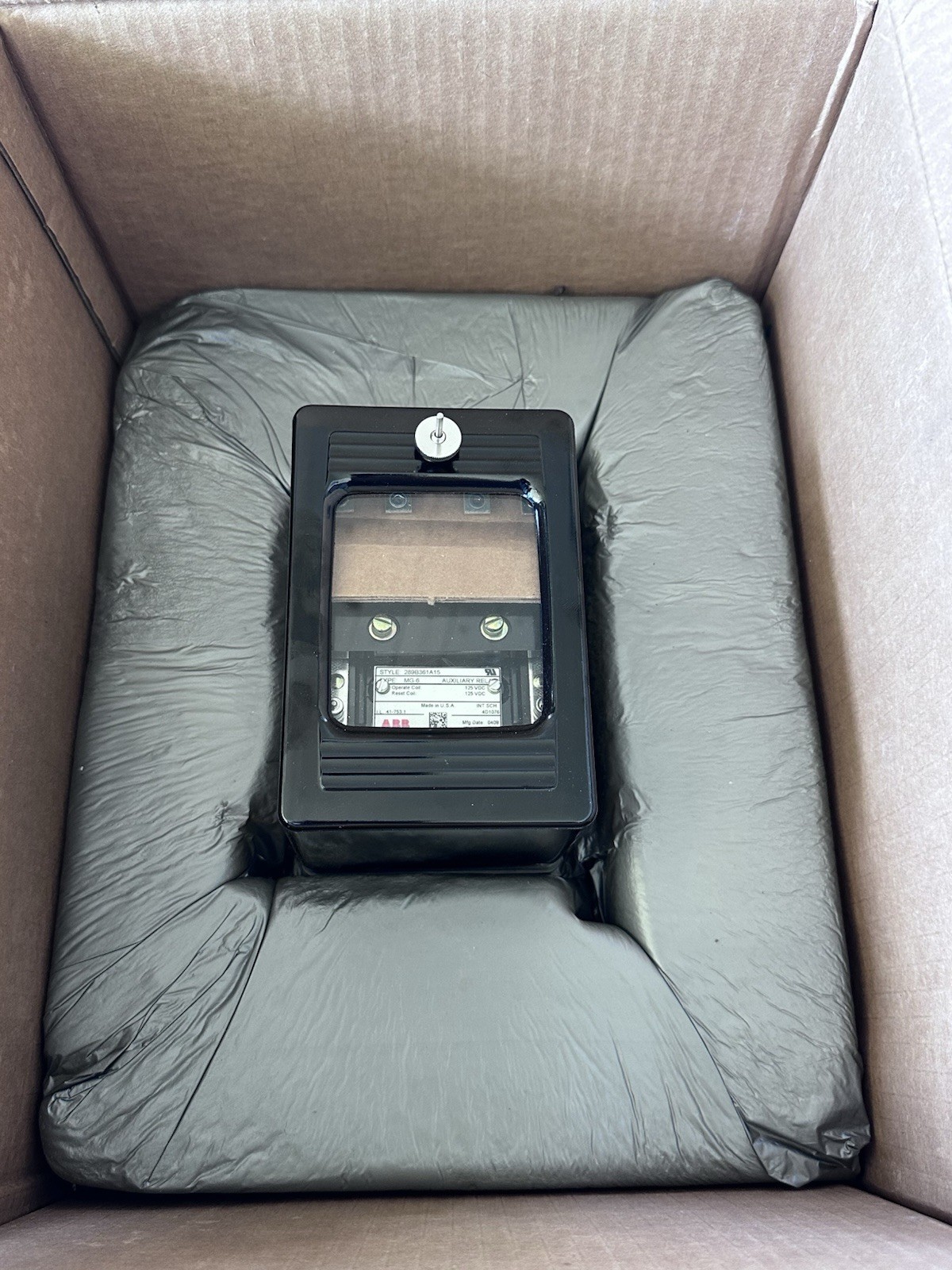 MG-6  ABB MULTI CONTACT AUXLIARY RELAY 289B361A15 FACTORY