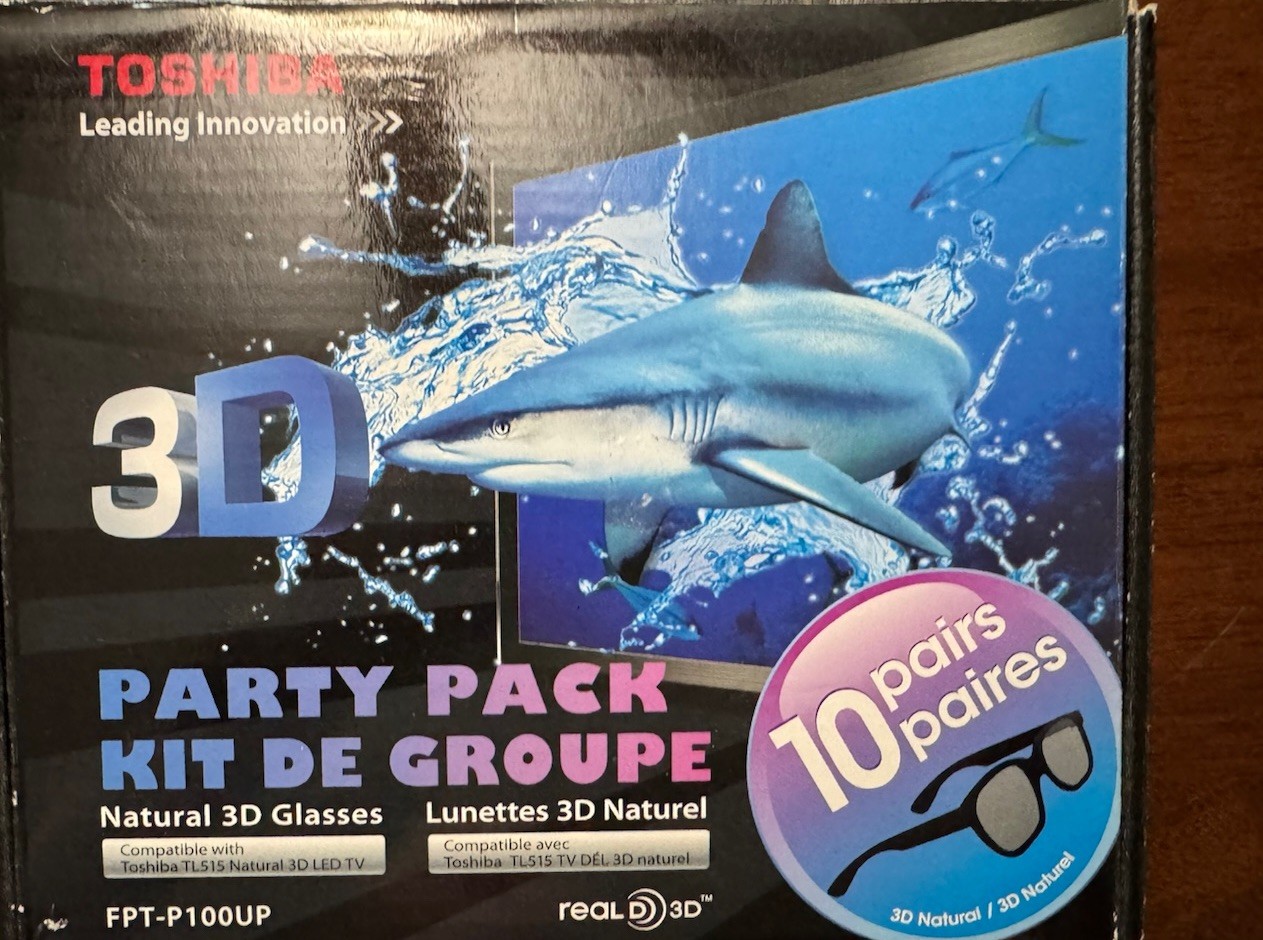 Toshiba 3D Glasses Party Pack 9 Pair New Glasses Open Box New Unused