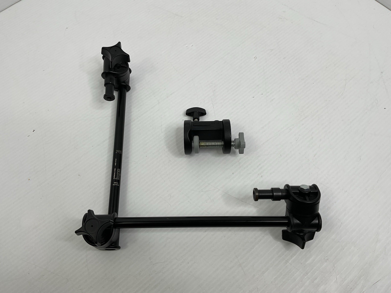 BOGEN MANFROTTO 2935 PHOTOGRAPHY ARTICULATED ARM & MANFROTTO 171 CLAMP