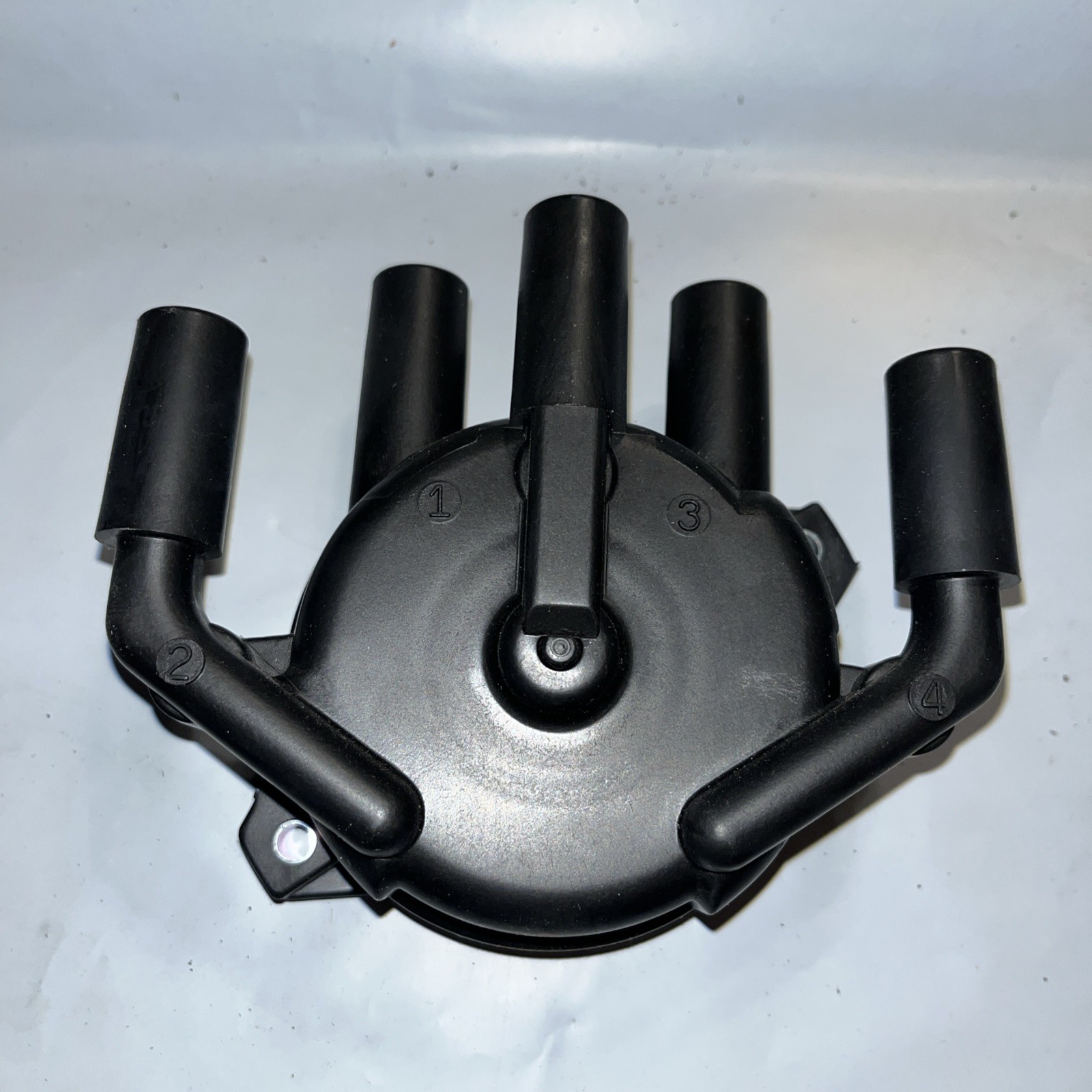 Beck/Arnley 174-7046 Distributor Cap Fits 97-99 Mitsubishi Montero Free Shipping