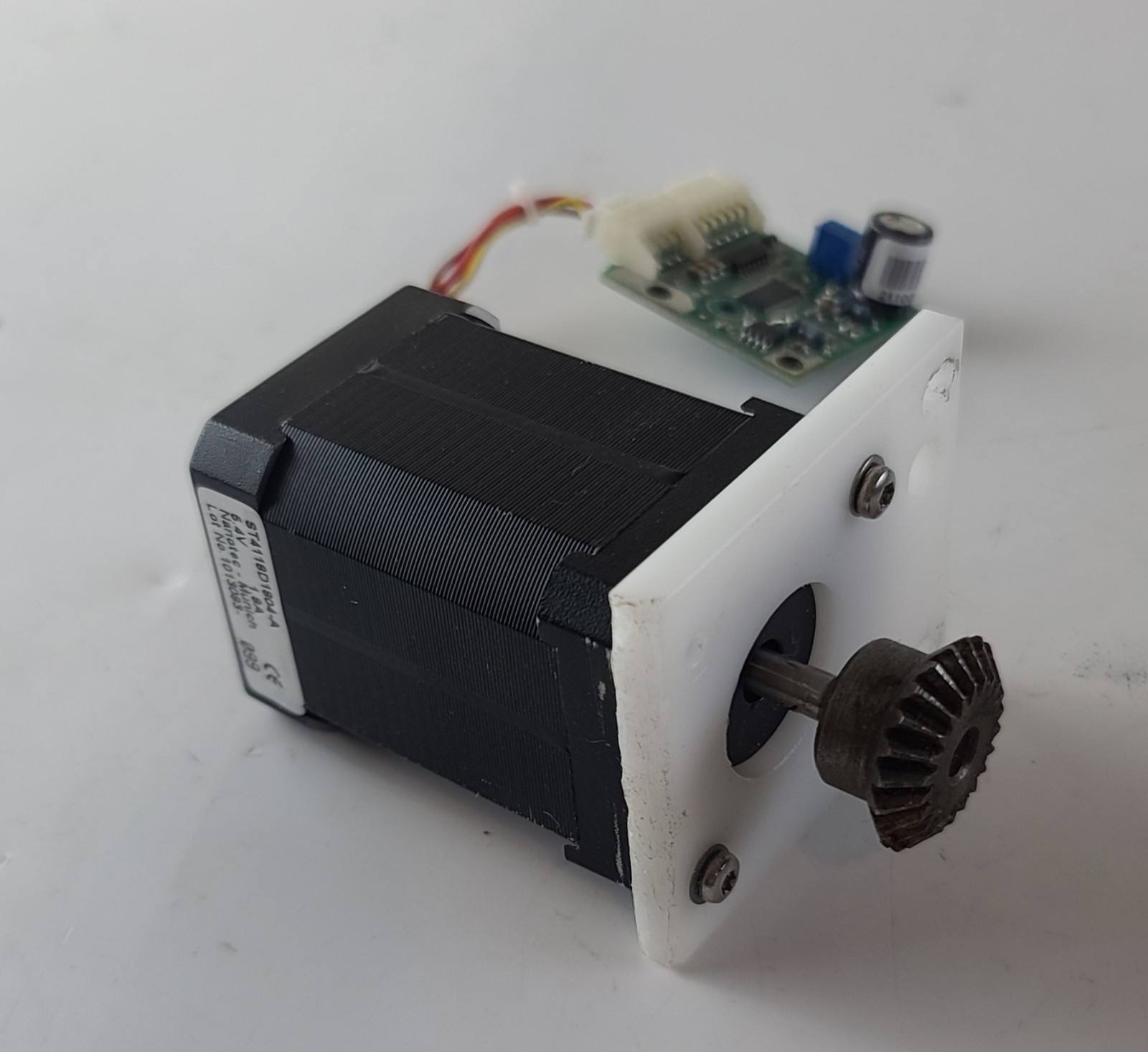Nanotec Stepper Motor ST4118D1804-A With Motor Driver