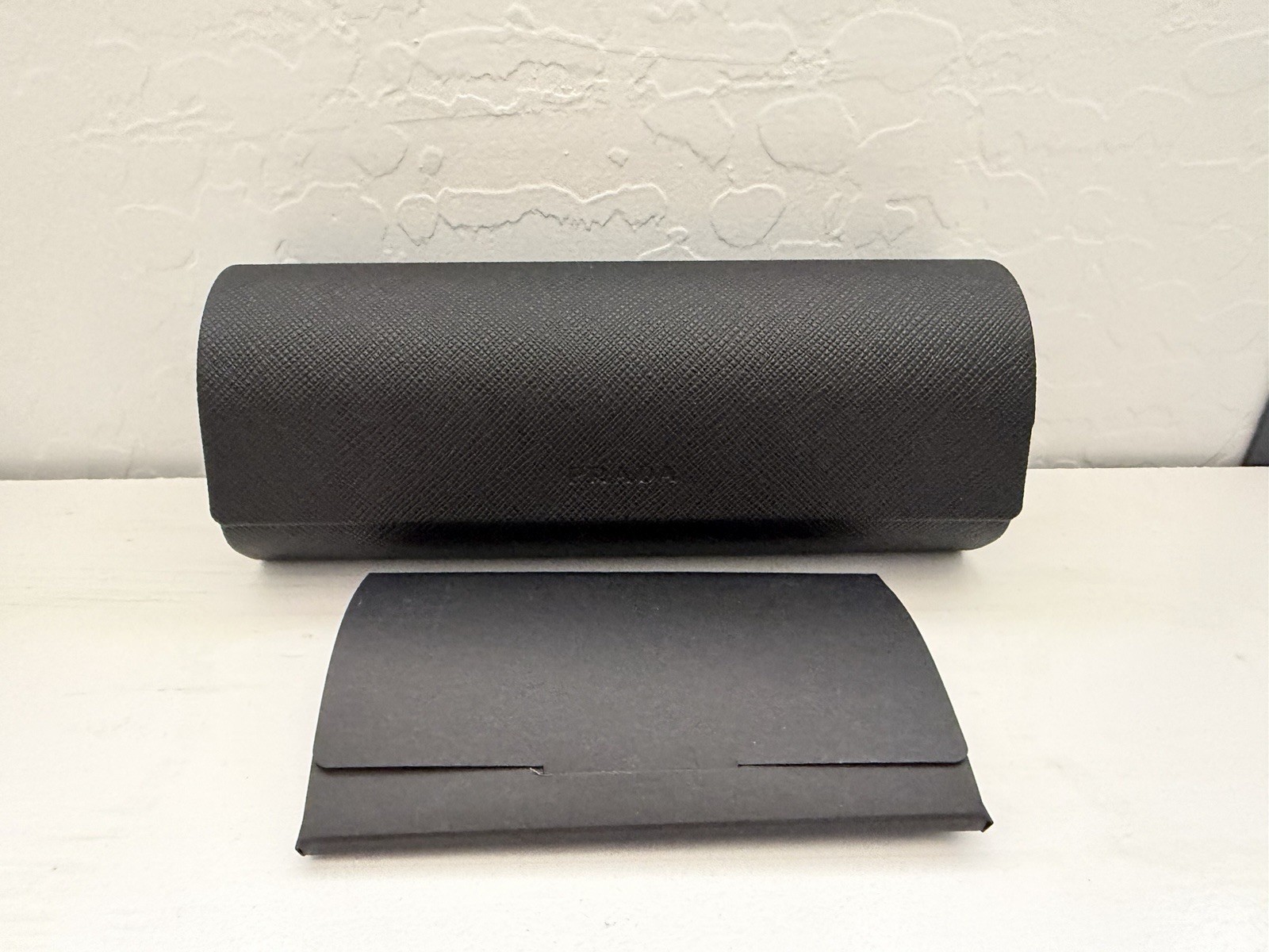 Prada Black Hard Case For Eyeglasses/sunglasses.  Magnetic Closure With Cloth