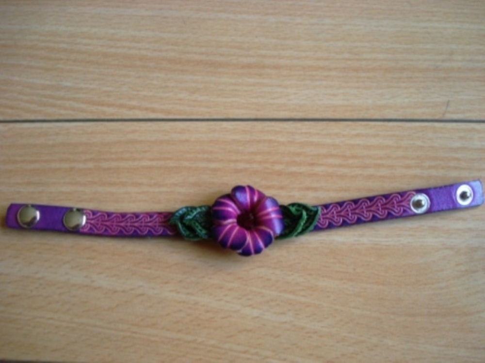 Small Flower Purple Cowhide Leather Bracelet