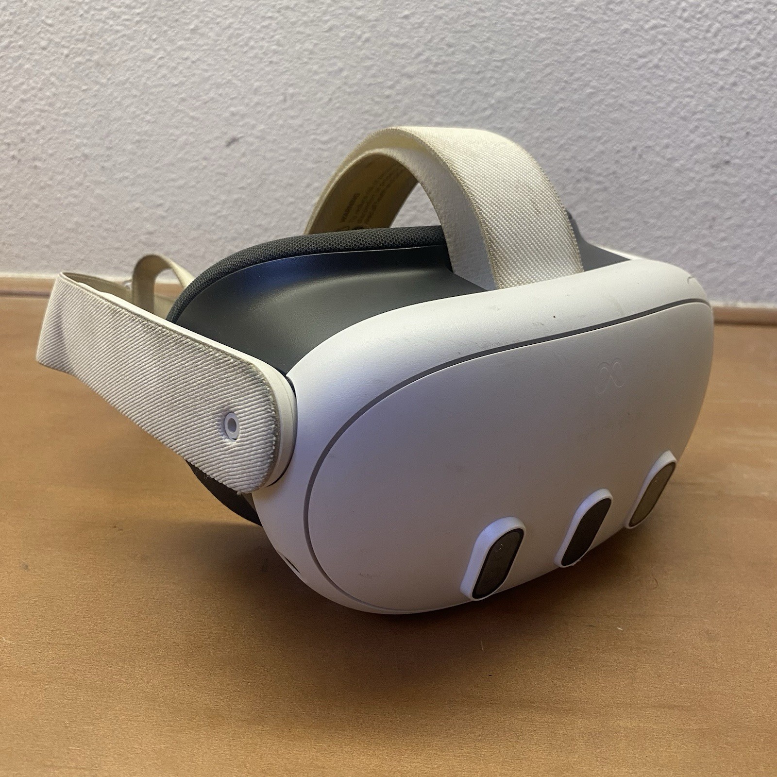 Meta Oculus Quest 3 - 128GB  - Headset ONLY - Excellent Condition