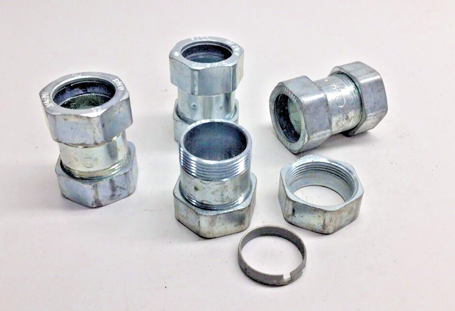 Raco 2823 Used Fitting EMT Compression 3/4 Coupling 0.75" (Pack of 4)
