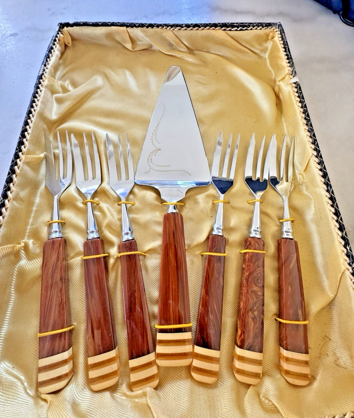 Vintage 7pc Bakelite Dessert Serving Set - Cake Server 6 Forks Germany New NOS