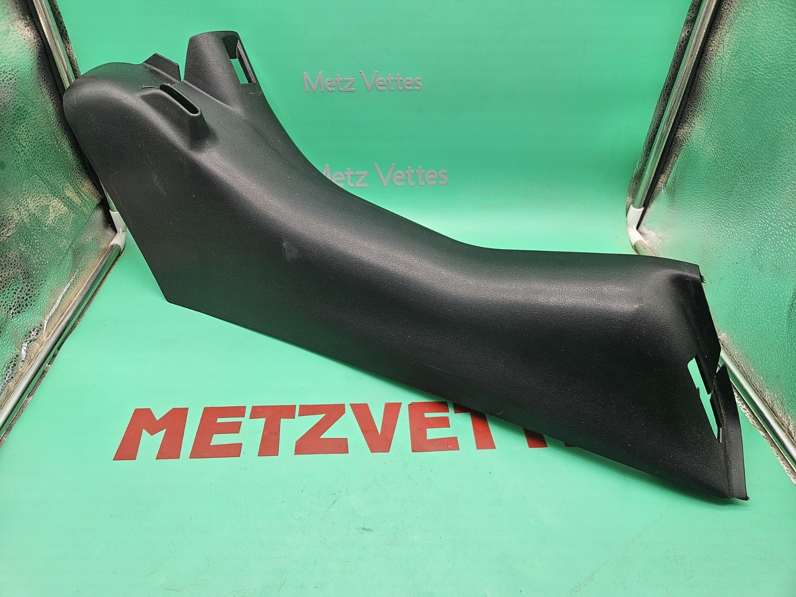1997-2004 C5 OEM Corvette RH B Pillar Seat Belt Trim Passenger Side GM 10258546