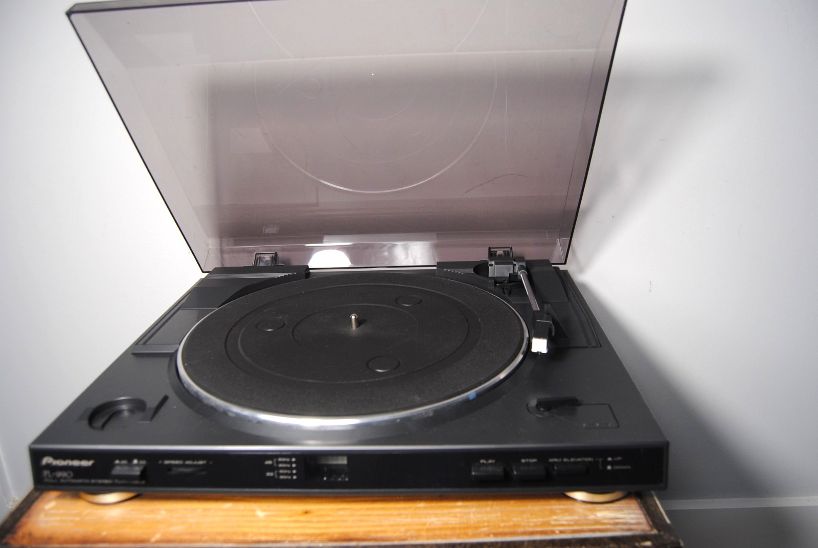 Vintage Pioneer PL-990 Automatic Belt Drive Turntable For Parts Or Repair