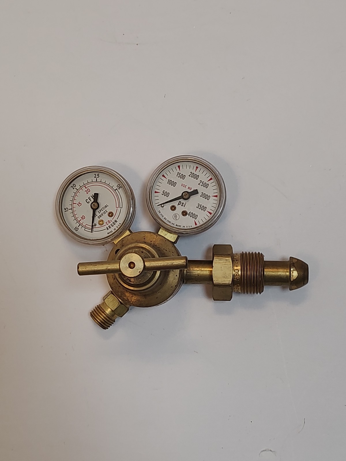 Argon Compressed Gas Regulator Model 1744