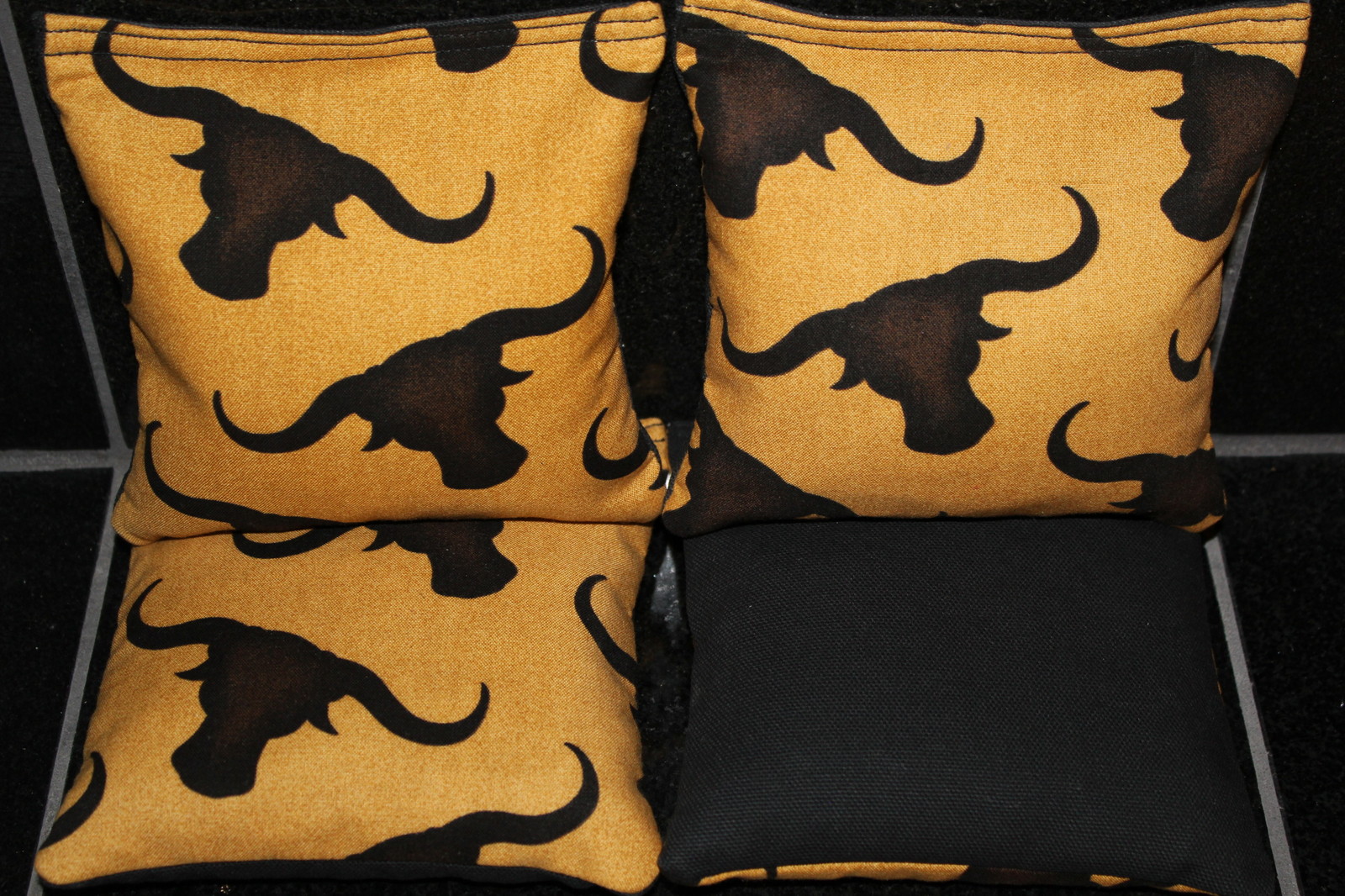 CORNHOLE BEAN BAGS Bulls Longhorns 4 Regulation Corn Hole Bags Quality Handmade!