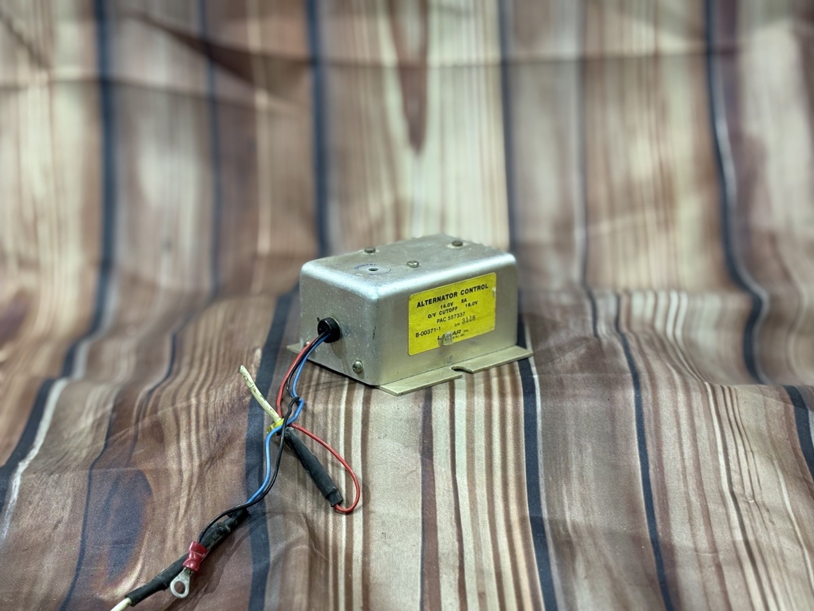 B-00371-1 Lamar Voltage Regulator 14VDC