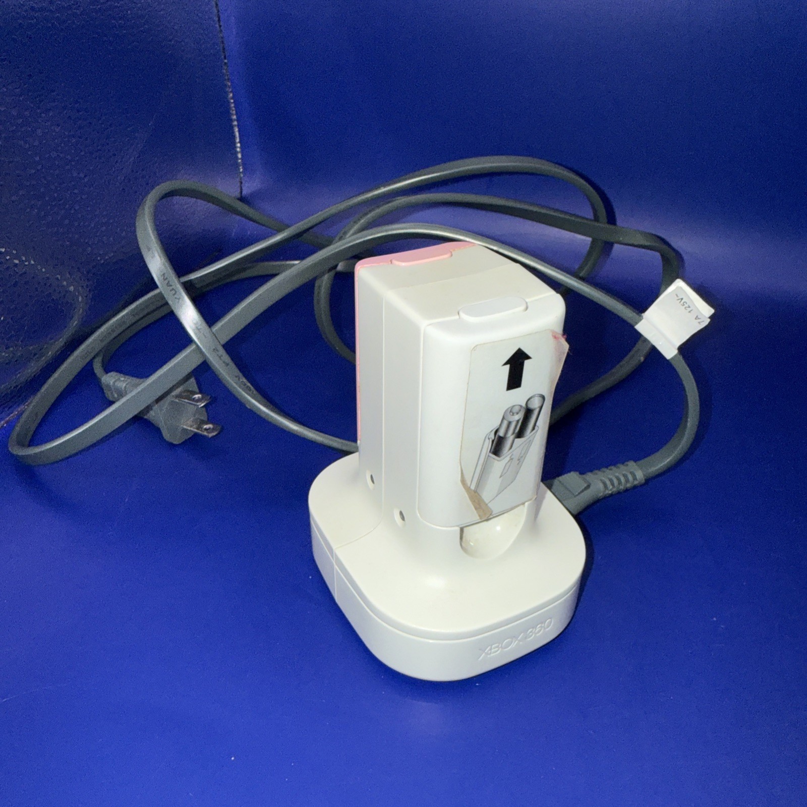 Microsoft Xbox 360  Wired Controller Battery Quick Charger Kit