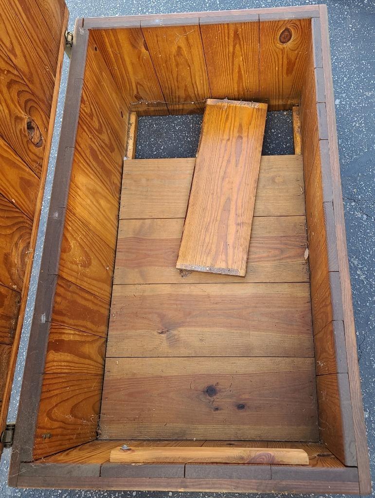 Vintage Solid Wood Storage Trunk – GDC – HINGED LID – STURDY CONSTRUCTION