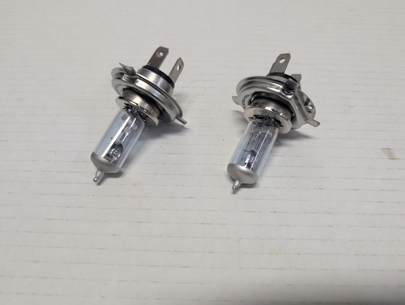 2000 - 06 Honda Insight Halogen Headlight Bulbs 2 Pack H4 3-Prong 12V headlight