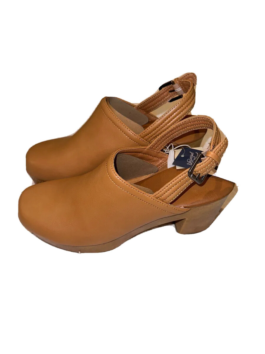 Universal Threada Womens Size 10 Tan Clogs New With Tags