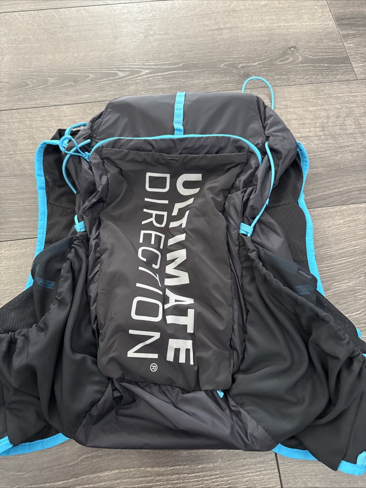 Ultimate Direction Adventure 17L Hydration Running Vest S/M